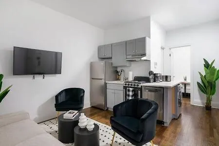 Apartmán 91-2A Stylish 3Br 2Bth With W D New York 0*,  USA